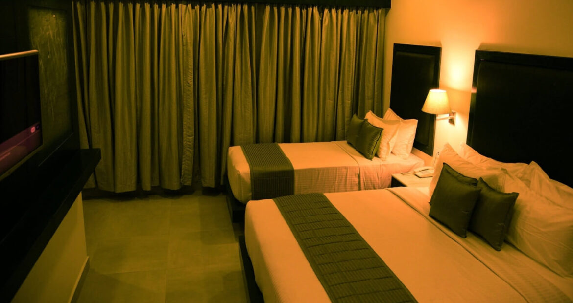 relaxing triple bedroom setup