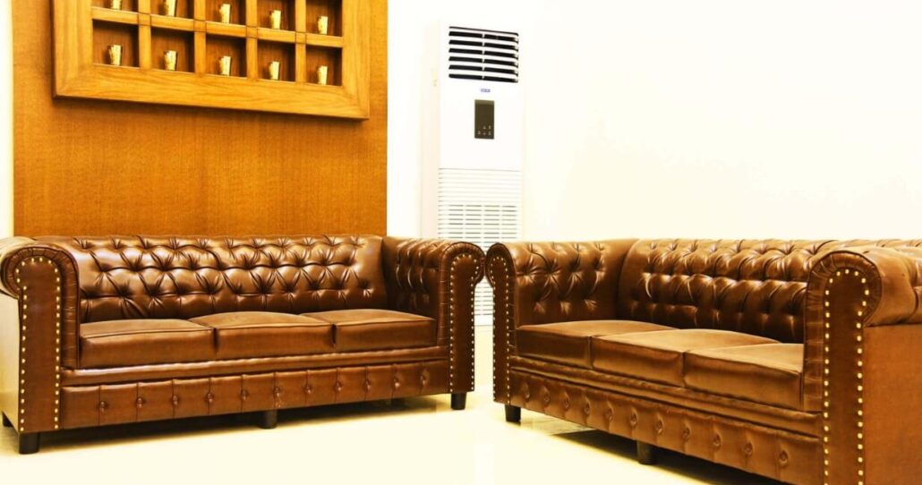 hotel front desk reception